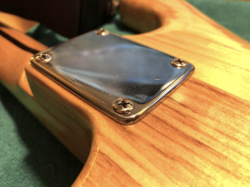 neckplate